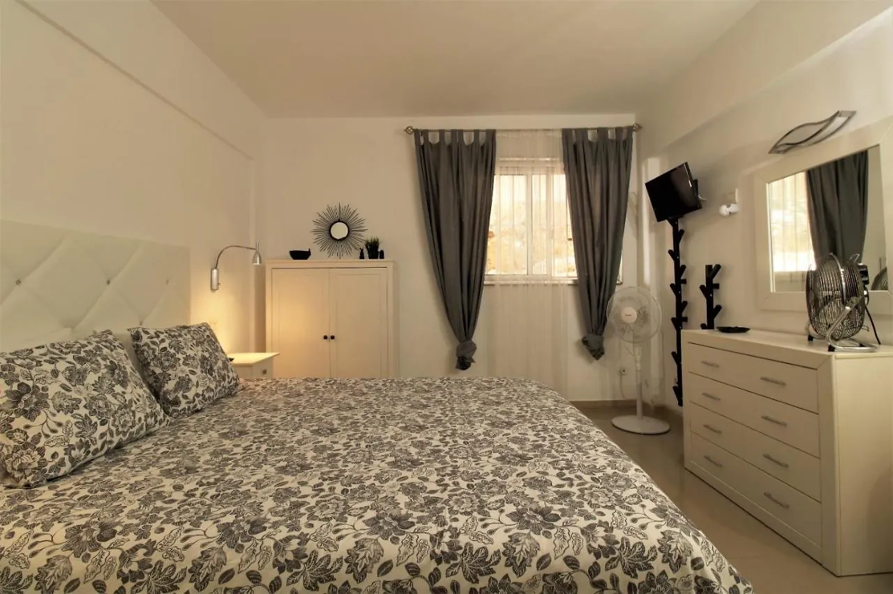 Agreable Appartement Au Bord De L' Ocean, Playa Paraiso Costa Adeje  Apartman Costa Adeje (Tenerife)